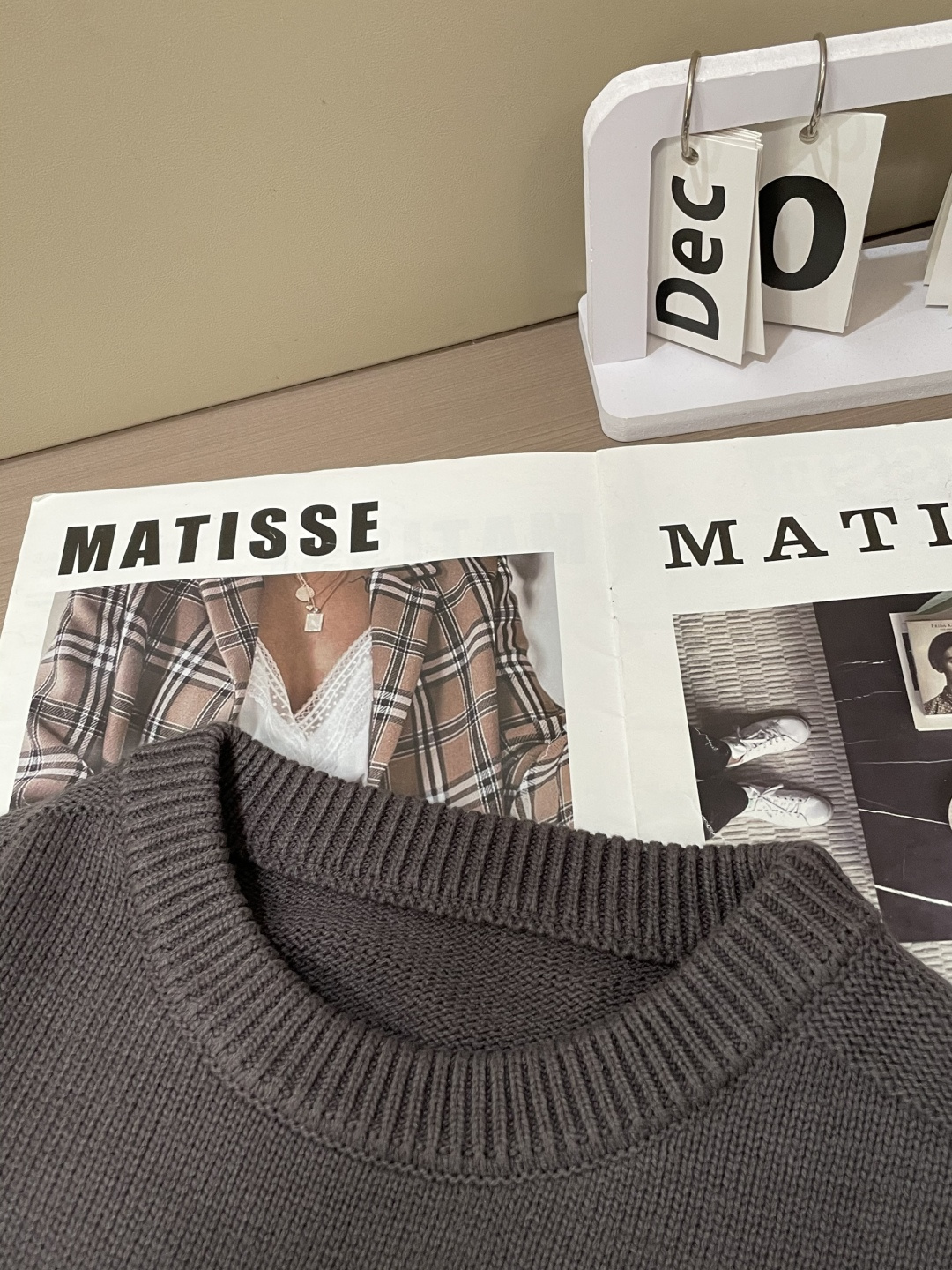 石头岛 /2025秋冬新品 毛衣冬季必备单品，保暖性好。男女通穿，细节到位，版型超赞，上身效果非常好！百