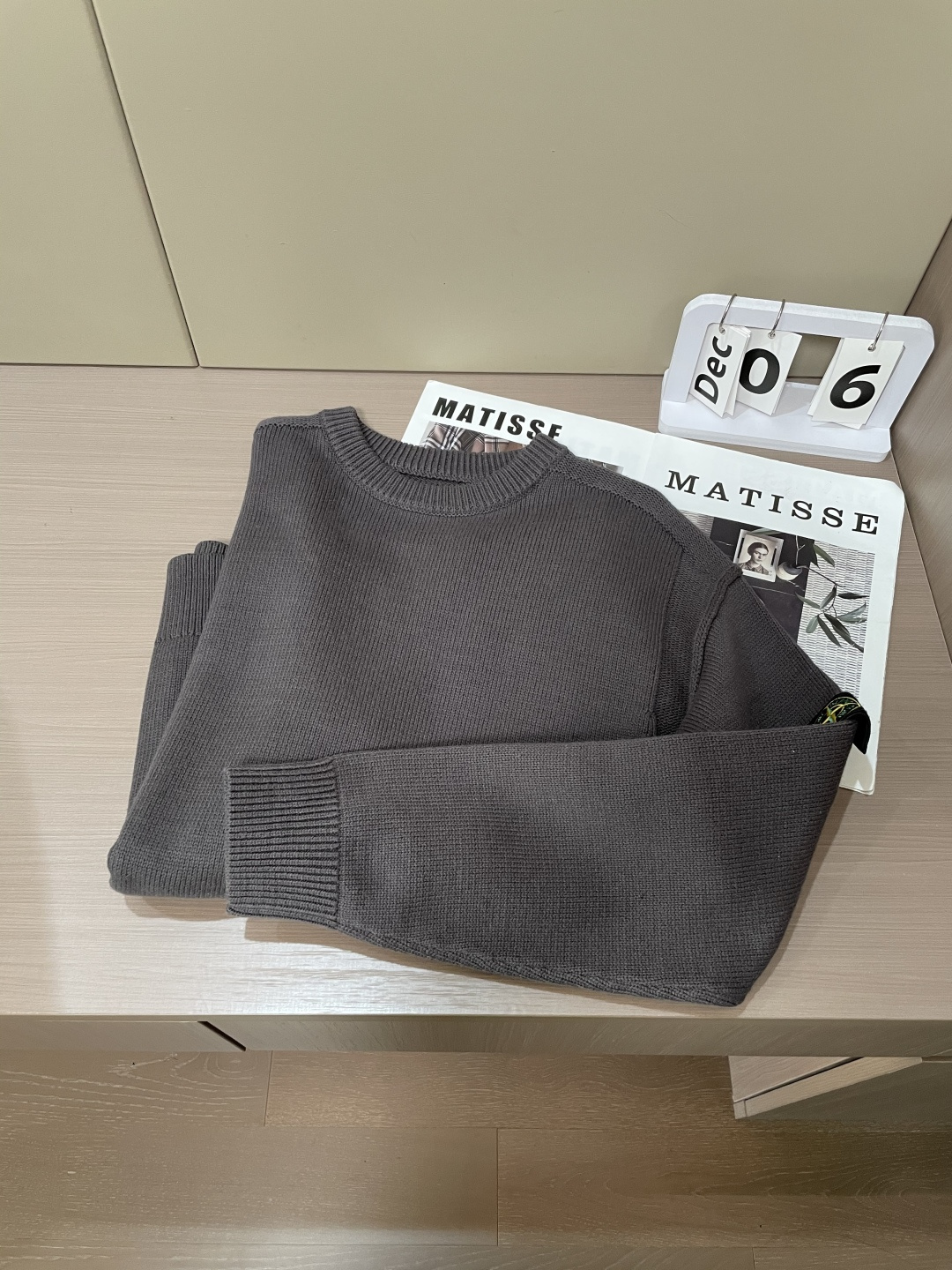 石头岛 /2025秋冬新品 毛衣冬季必备单品，保暖性好。男女通穿，细节到位，版型超赞，上身效果非常好！百