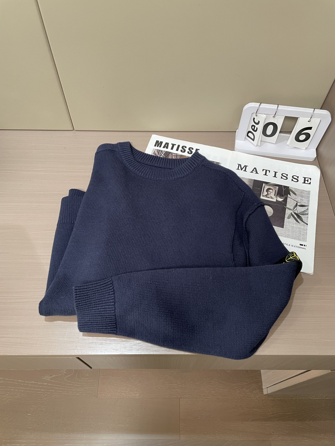 石头岛 /2025秋冬新品 毛衣冬季必备单品，保暖性好。男女通穿，细节到位，版型超赞，上身效果非常好！百