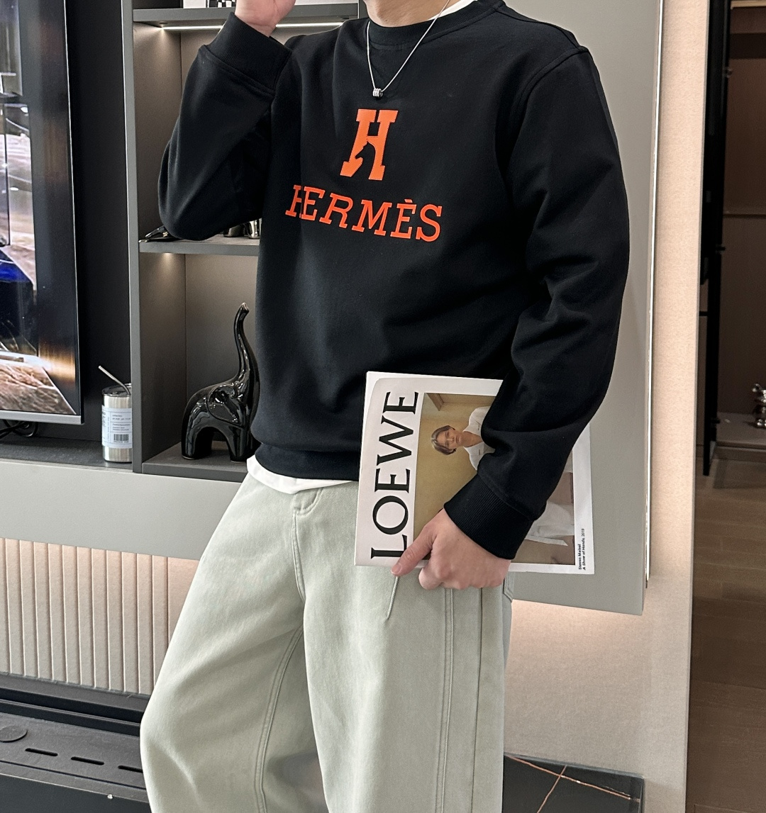 爱🐎仕/2025秋冬新品 定制顶级卫衣棉，面料特别有质感，冬季必备单品，保暖性好。男女通穿，细节到位，版