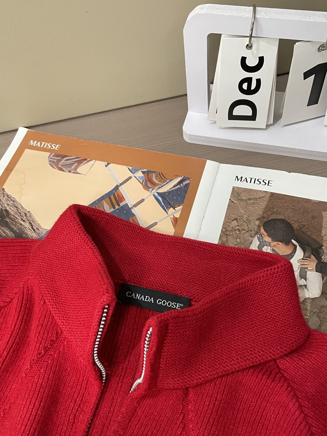 加拿大🇨🇦鹅 新款开衫针织毛衣！经典永不过时！外观简洁干净，秋日可以单穿，深冬最为内搭！定制进口高支数羊