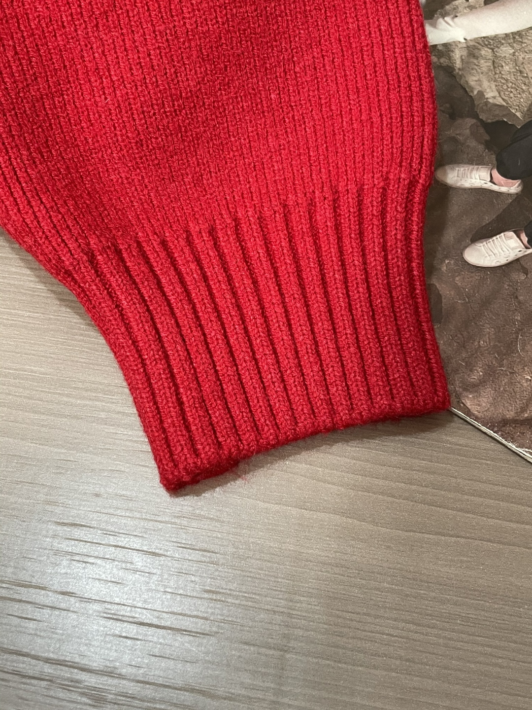 加拿大🇨🇦鹅 新款开衫针织毛衣！经典永不过时！外观简洁干净，秋日可以单穿，深冬最为内搭！定制进口高支数羊