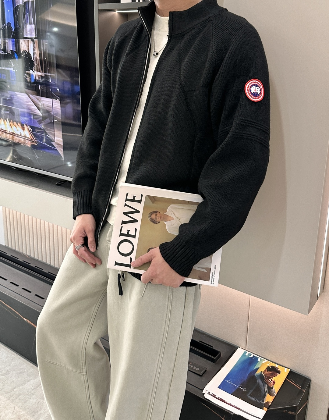 加拿大🇨🇦鹅 新款开衫针织毛衣！经典永不过时！外观简洁干净，秋日可以单穿，深冬最为内搭！定制进口高支数羊