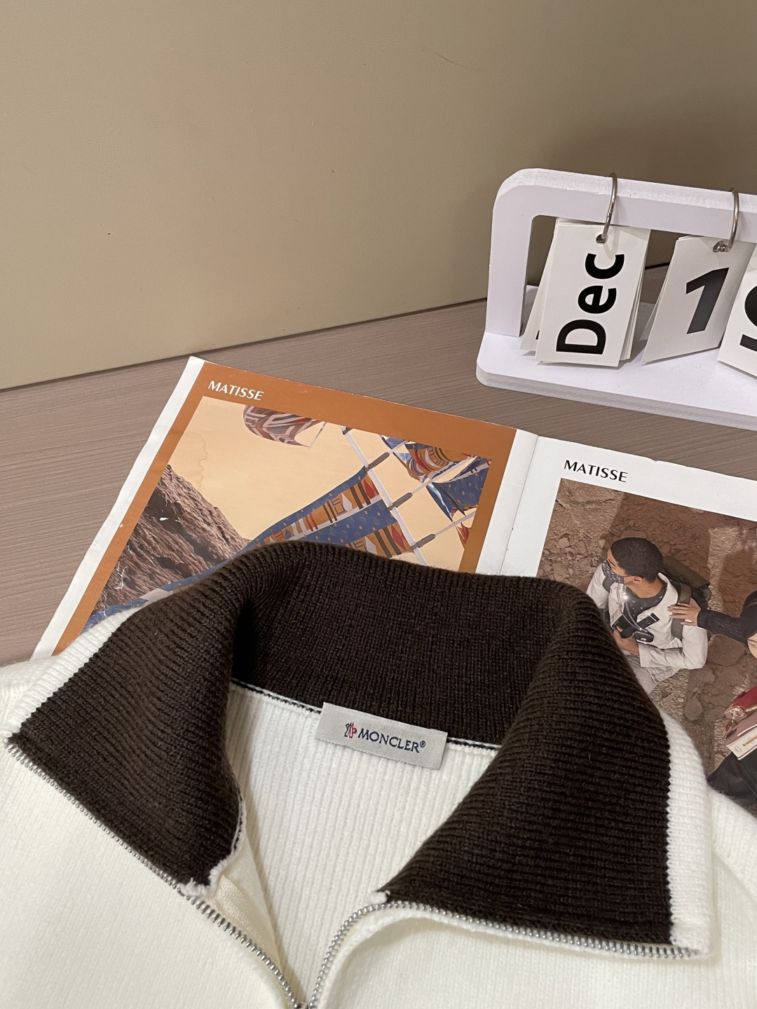 蒙口 新款开衫针织毛衣！经典永不过时！外观简洁干净，秋日可以单穿，深冬最为内搭！定制进口高支数羊毛混纺面