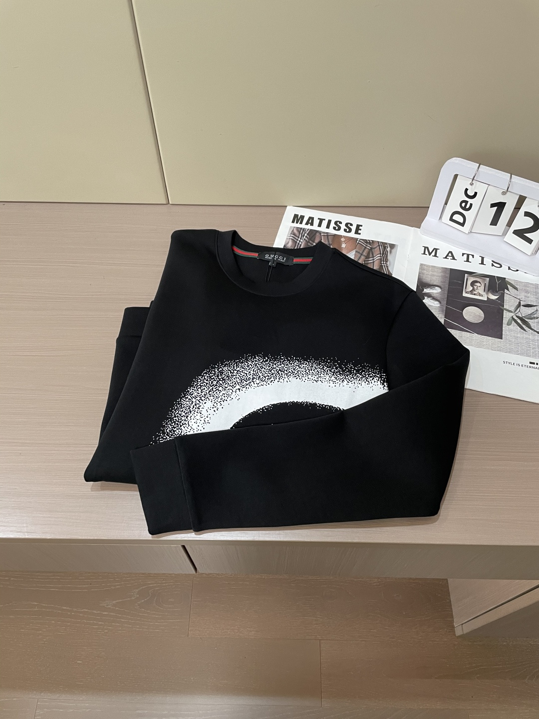 Gucc 圆领套头卫衣；经典套头男女同款，简约大气系列单品，低调奢华大气百搭款！卫衣选用客供100%高克