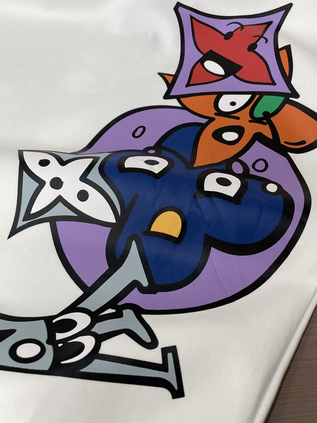 Lv 圆领套头卫衣；经典套头男女同款，简约大气系列单品，低调奢华大气百搭款！卫衣选用客供100%高克重棉