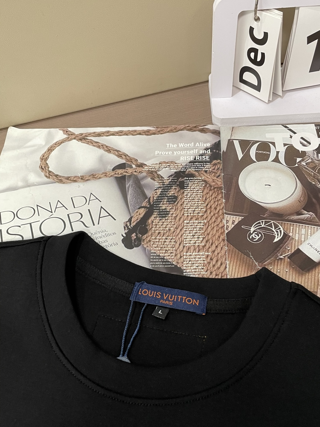 Lv 圆领套头卫衣；经典套头男女同款，简约大气系列单品，低调奢华大气百搭款！卫衣选用客供100%高克重棉