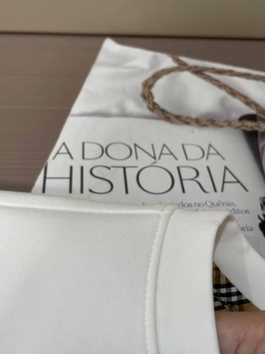 Bur 圆领套头卫衣；经典套头男女同款，简约大气系列单品，低调奢华大气百搭款！卫衣选用客供100%高克重