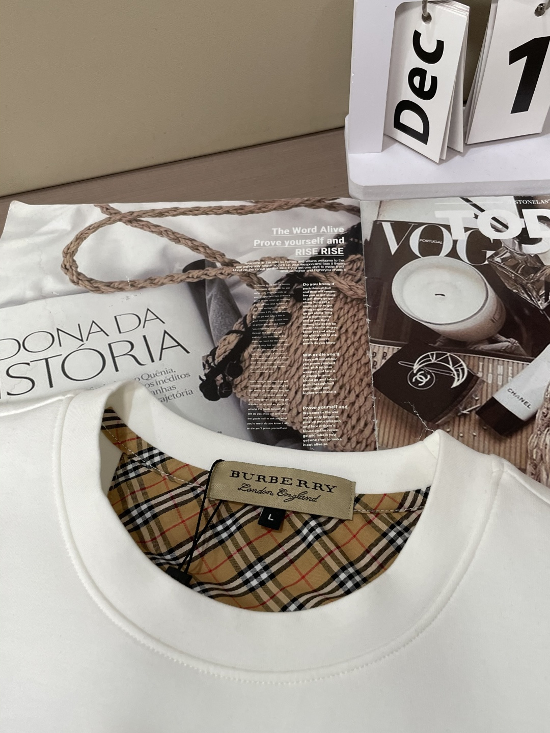 Bur 圆领套头卫衣；经典套头男女同款，简约大气系列单品，低调奢华大气百搭款！卫衣选用客供100%高克重