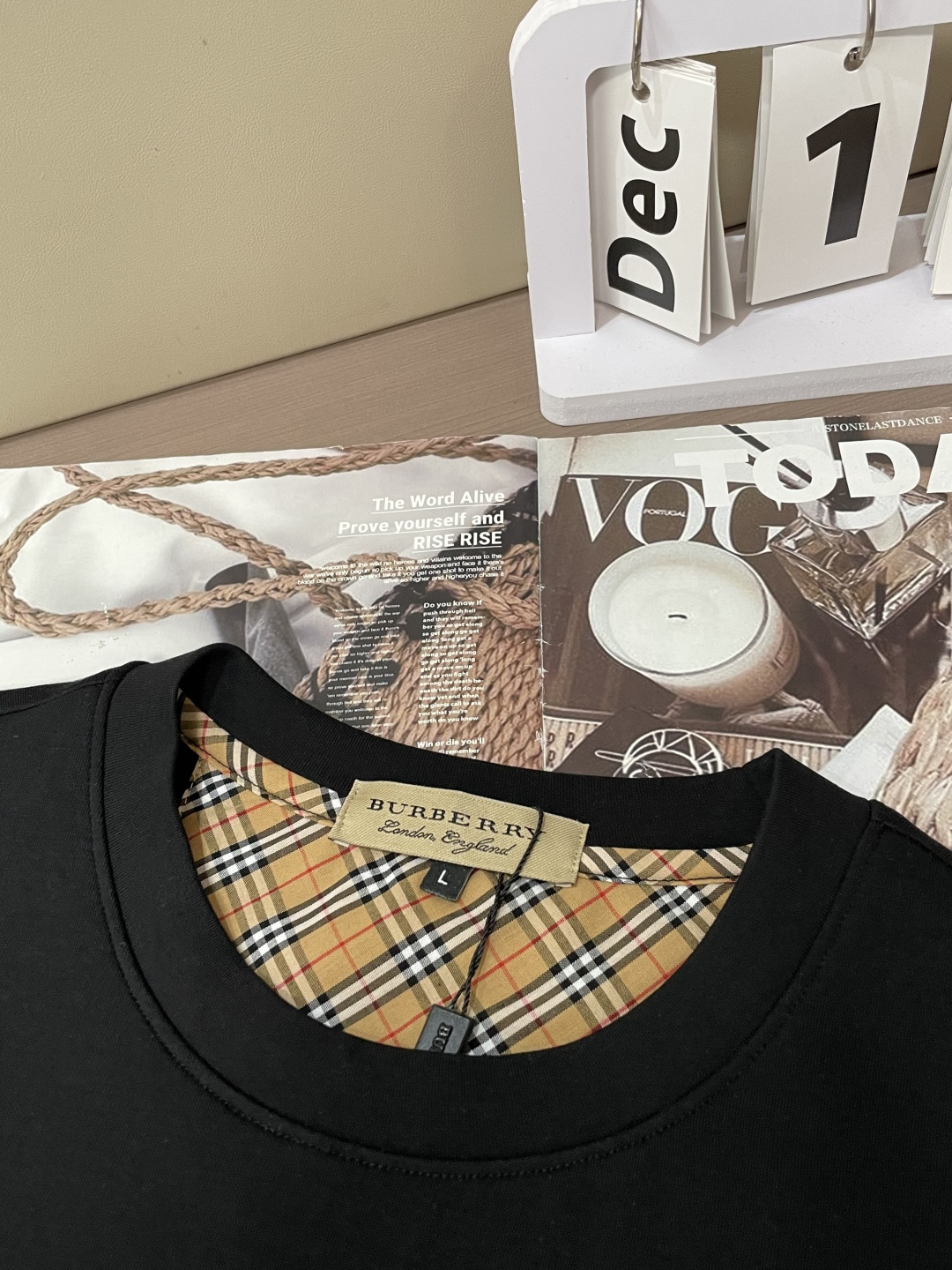 Bur 圆领套头卫衣；经典套头男女同款，简约大气系列单品，低调奢华大气百搭款！卫衣选用客供100%高克重