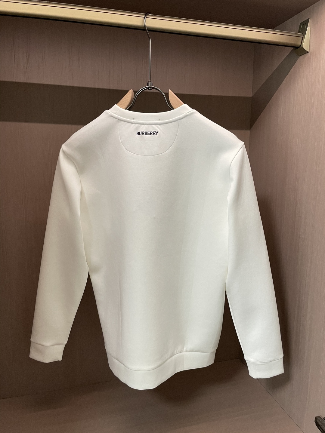 Bur 圆领套头卫衣；经典套头男女同款，简约大气系列单品，低调奢华大气百搭款！卫衣选用客供100%高克重