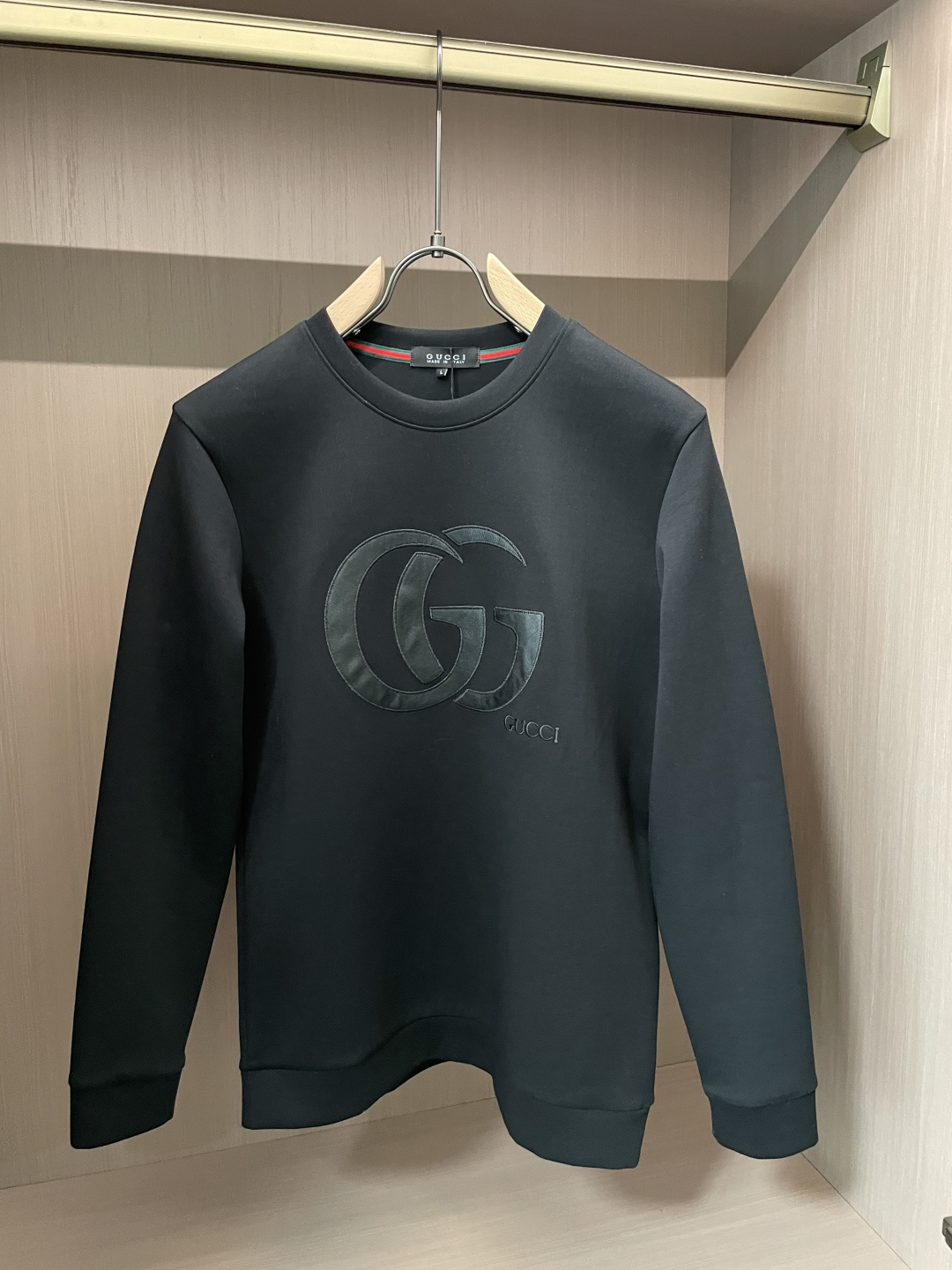 Gucc 圆领套头卫衣；经典套头男女同款，简约大气系列单品，低调奢华大气百搭款！卫衣选用客供100%高克