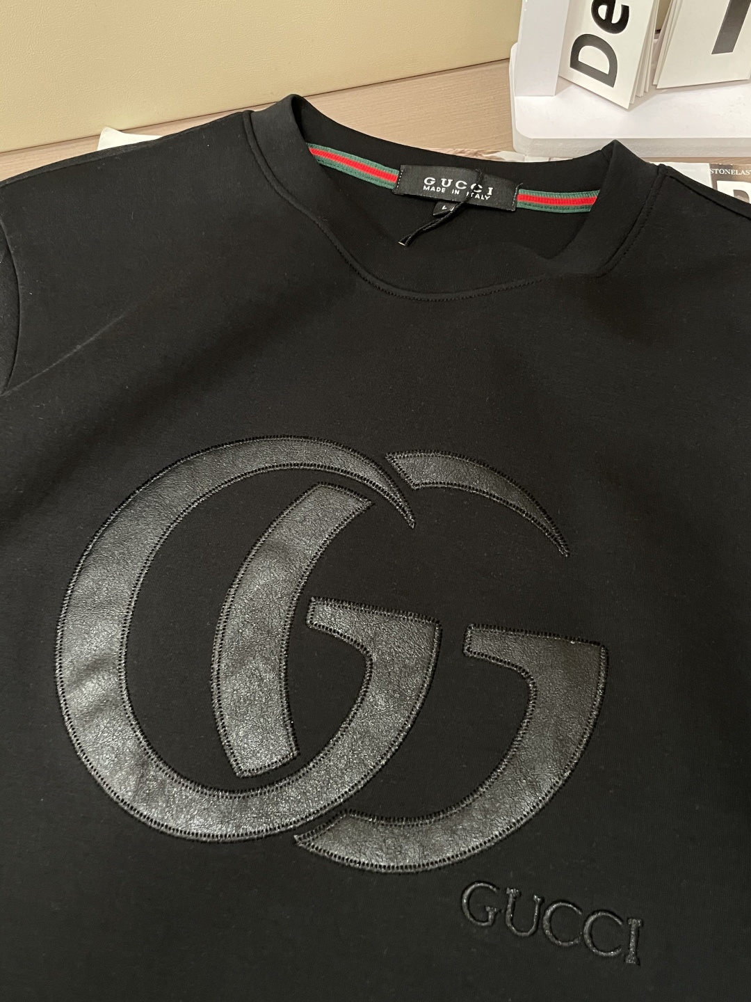 Gucc 圆领套头卫衣；经典套头男女同款，简约大气系列单品，低调奢华大气百搭款！卫衣选用客供100%高克