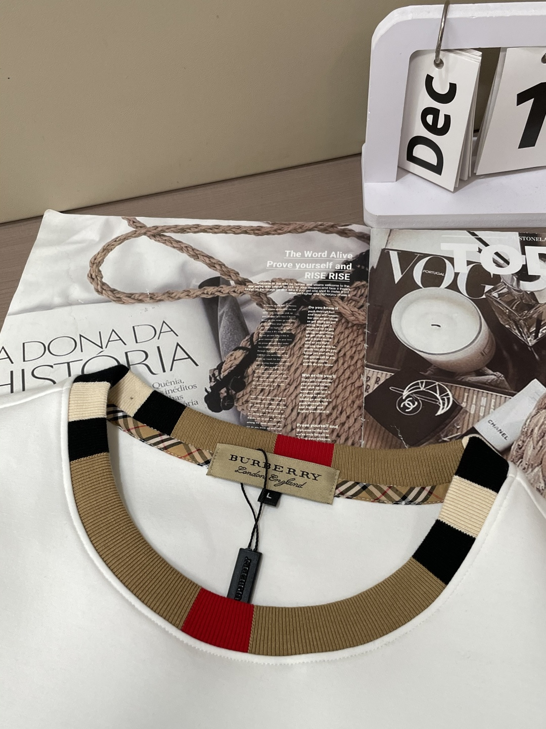 Bur 圆领套头卫衣；经典套头男女同款，简约大气系列单品，低调奢华大气百搭款！卫衣选用客供100%高克重