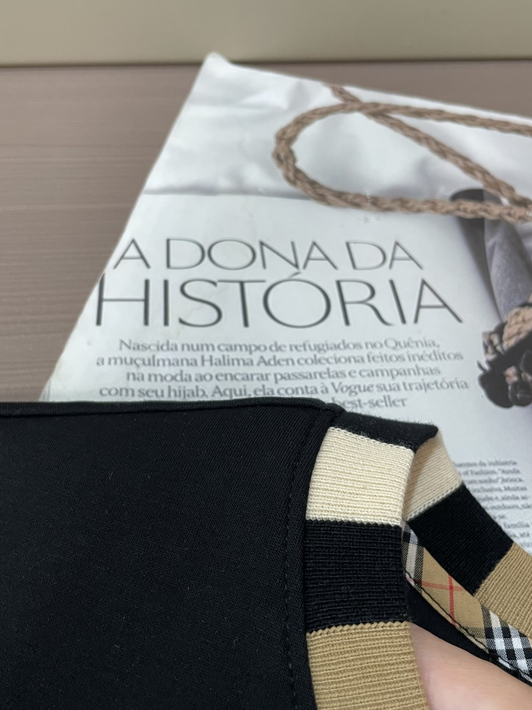 Bur 圆领套头卫衣；经典套头男女同款，简约大气系列单品，低调奢华大气百搭款！卫衣选用客供100%高克重