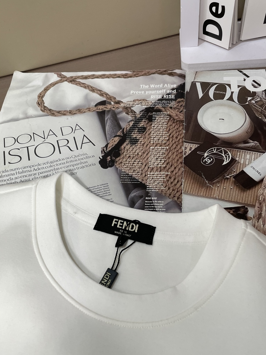 FD 圆领套头卫衣；经典套头男女同款，简约大气系列单品，低调奢华大气百搭款！卫衣选用客供100%高克重棉