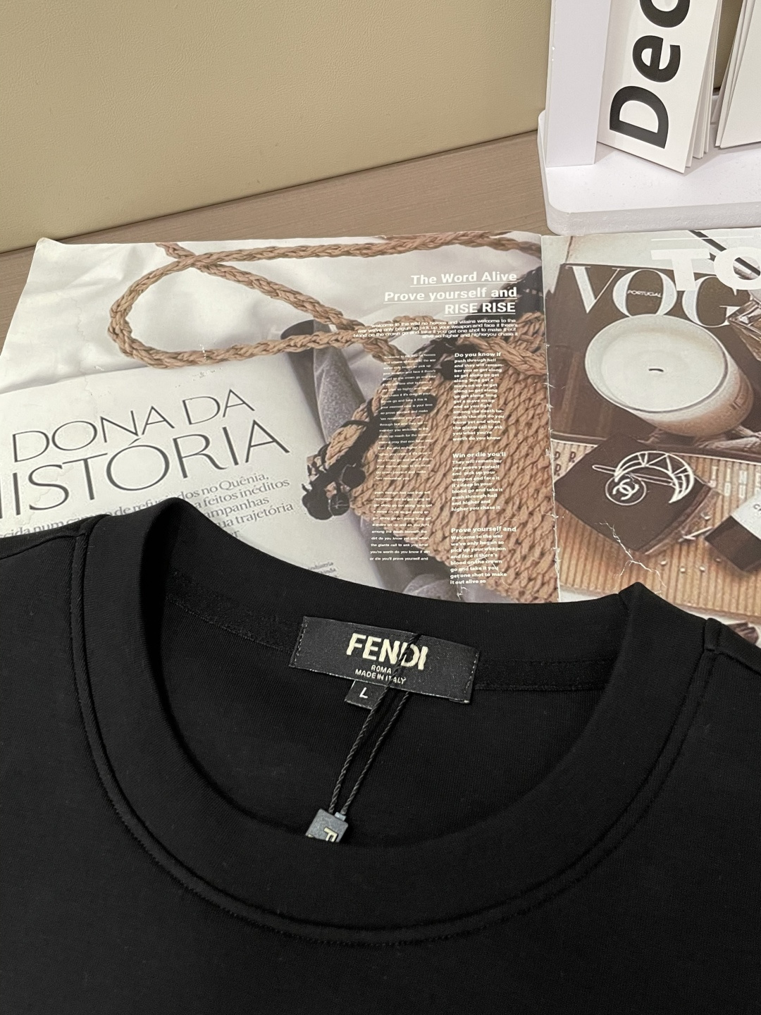 FD 圆领套头卫衣；经典套头男女同款，简约大气系列单品，低调奢华大气百搭款！卫衣选用客供100%高克重棉