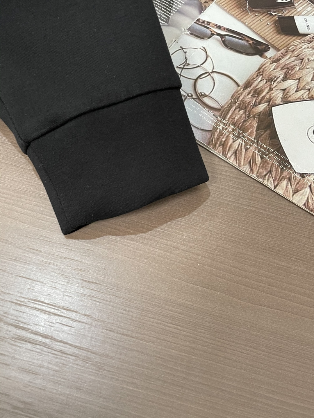 Bur 圆领套头卫衣；经典套头男女同款，简约大气系列单品，低调奢华大气百搭款！卫衣选用客供100%高克重