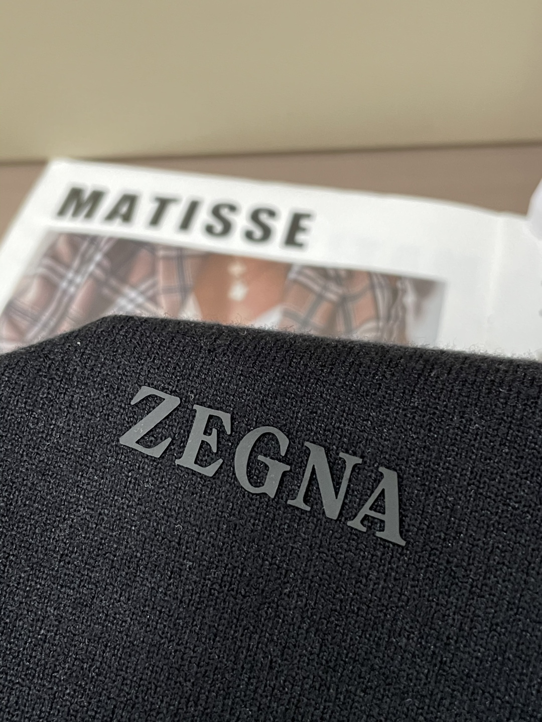 杰尼亚 新款开衫针织毛衣！经典永不过时！外观简洁干净，秋日可以单穿，深冬最为内搭！定制进口高支数羊毛混纺