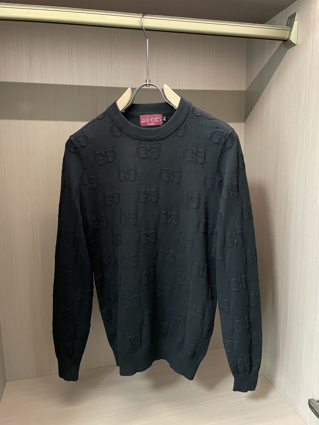 Gucc 重磅推荐！2025aw秋冬新款 专柜同步 时尚经典针织衫 秋冬必备款 采用针织衫加厚毛衣，精致