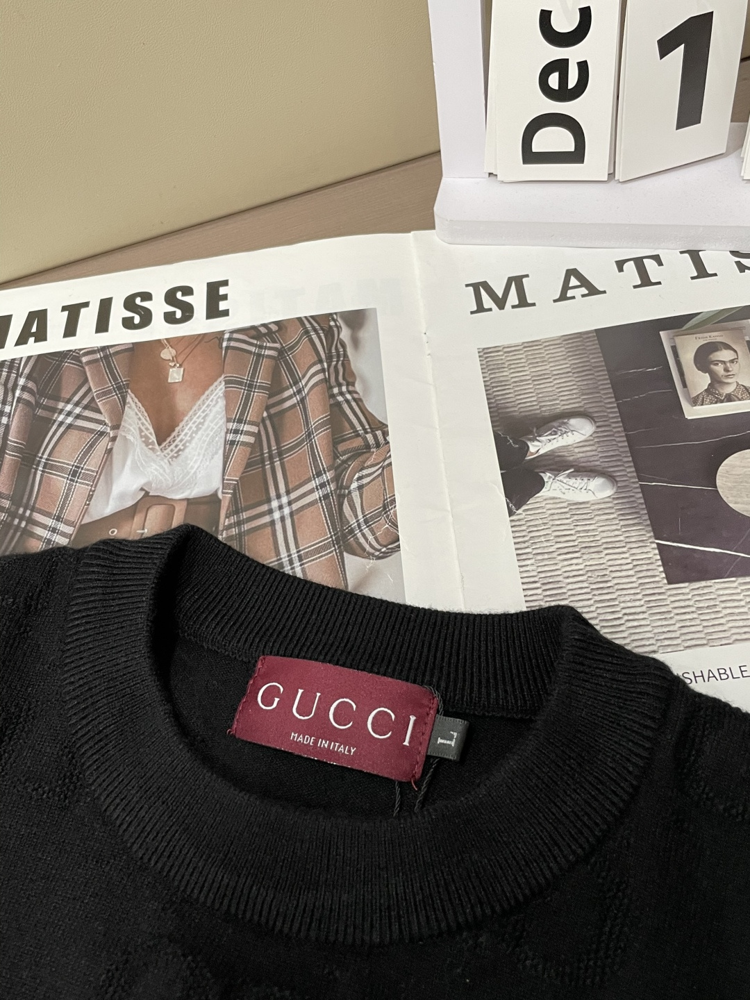 Gucc 重磅推荐！2025aw秋冬新款 专柜同步 时尚经典针织衫 秋冬必备款 采用针织衫加厚毛衣，精致