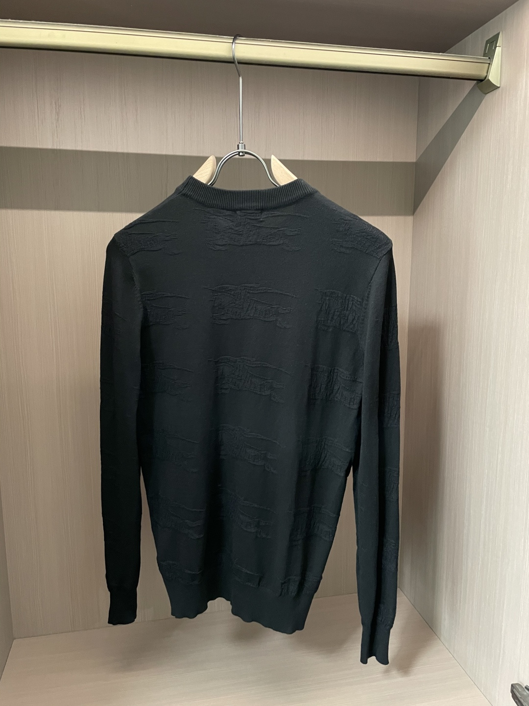 Bur 重磅推荐！2025aw秋冬新款 专柜同步 时尚经典针织衫 秋冬必备款 采用针织衫加厚毛衣，精致简