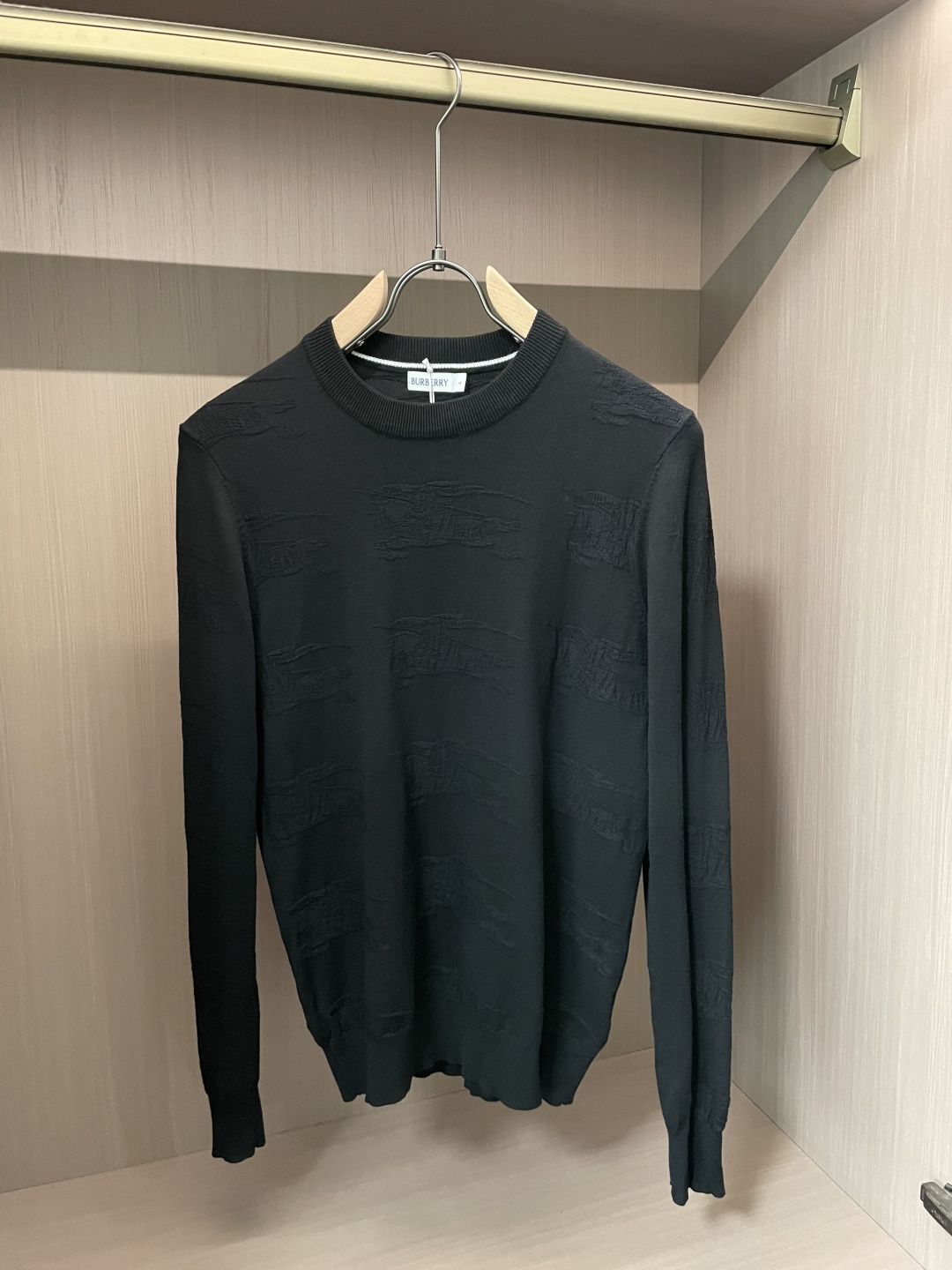 Bur 重磅推荐！2025aw秋冬新款 专柜同步 时尚经典针织衫 秋冬必备款 采用针织衫加厚毛衣，精致简