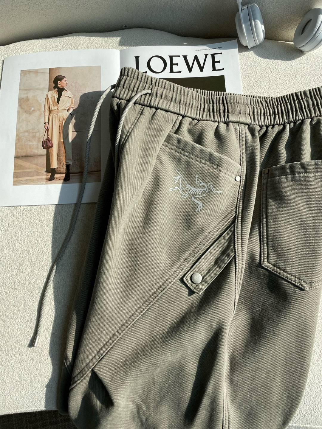 始祖鸟 2025秋冬最新系列男士加厚休闲裤！内里加绒，非常保暖，北方的宝子们赶紧备上！采用客供弹力柔棉材