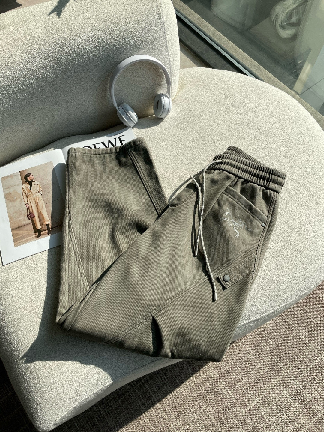 始祖鸟 2025秋冬最新系列男士加厚休闲裤！内里加绒，非常保暖，北方的宝子们赶紧备上！采用客供弹力柔棉材