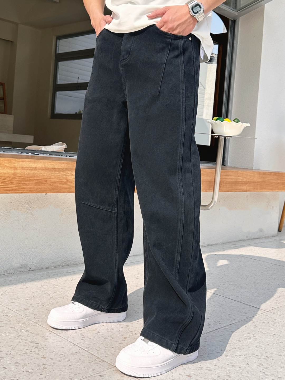 miumiu2025秋冬最新系列男士加厚休闲裤！内里加绒，非常保暖，北方的宝子们赶紧备上！采用客供弹力柔