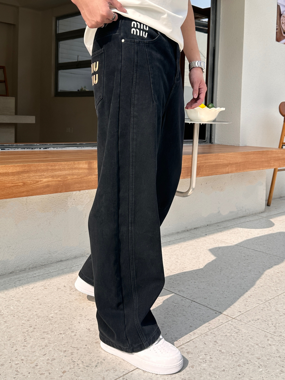 miumiu2025秋冬最新系列男士加厚休闲裤！内里加绒，非常保暖，北方的宝子们赶紧备上！采用客供弹力柔