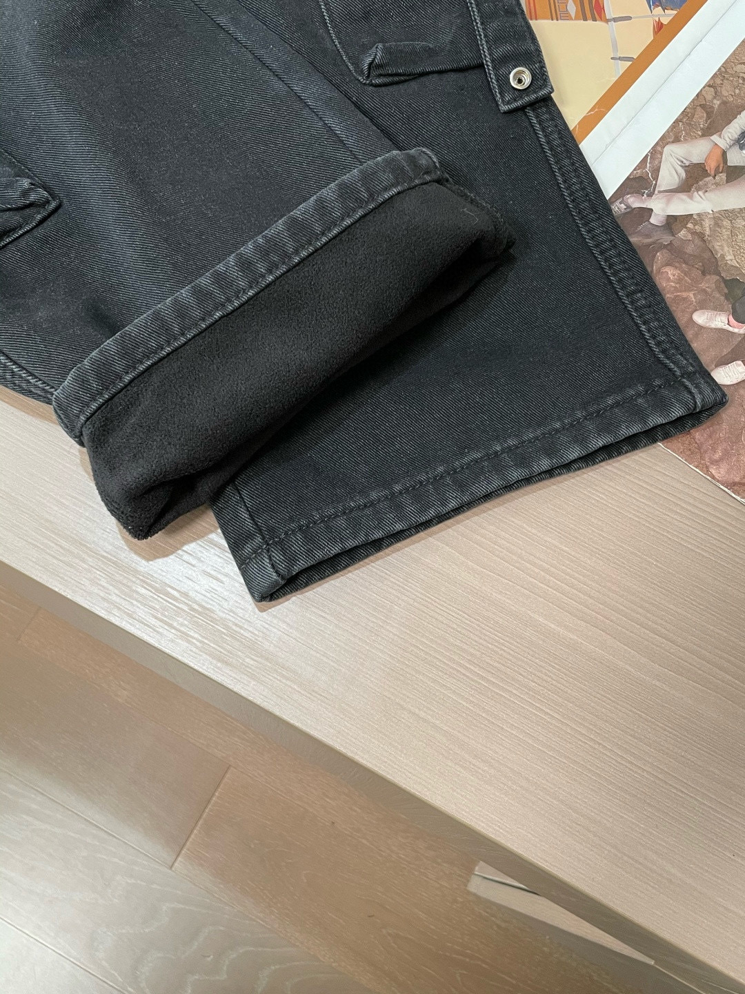 马吉拉 秋冬最新休闲工装牛仔裤 加厚款！潮人必备 非常个性！内里加绒，非常保暖！舒适度极高。腰部订制松紧