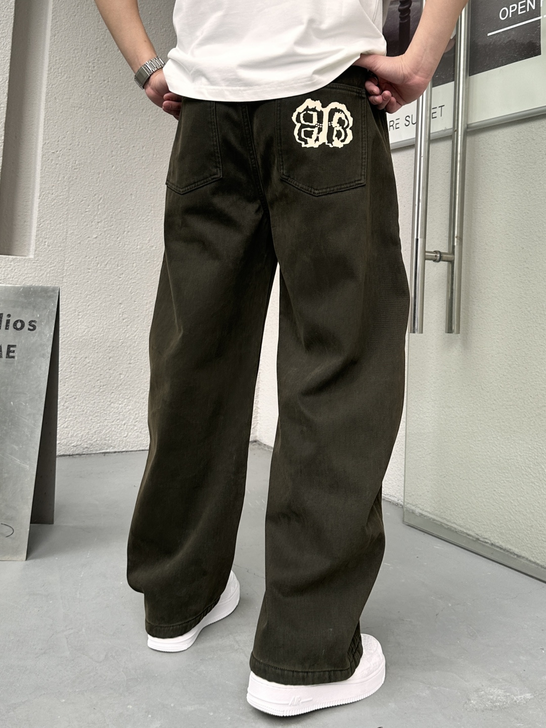 巴黎世家 2025秋冬最新系列男士加厚休闲裤！内里加绒，非常保暖，北方的宝子们赶紧备上！采用客供弹力柔棉