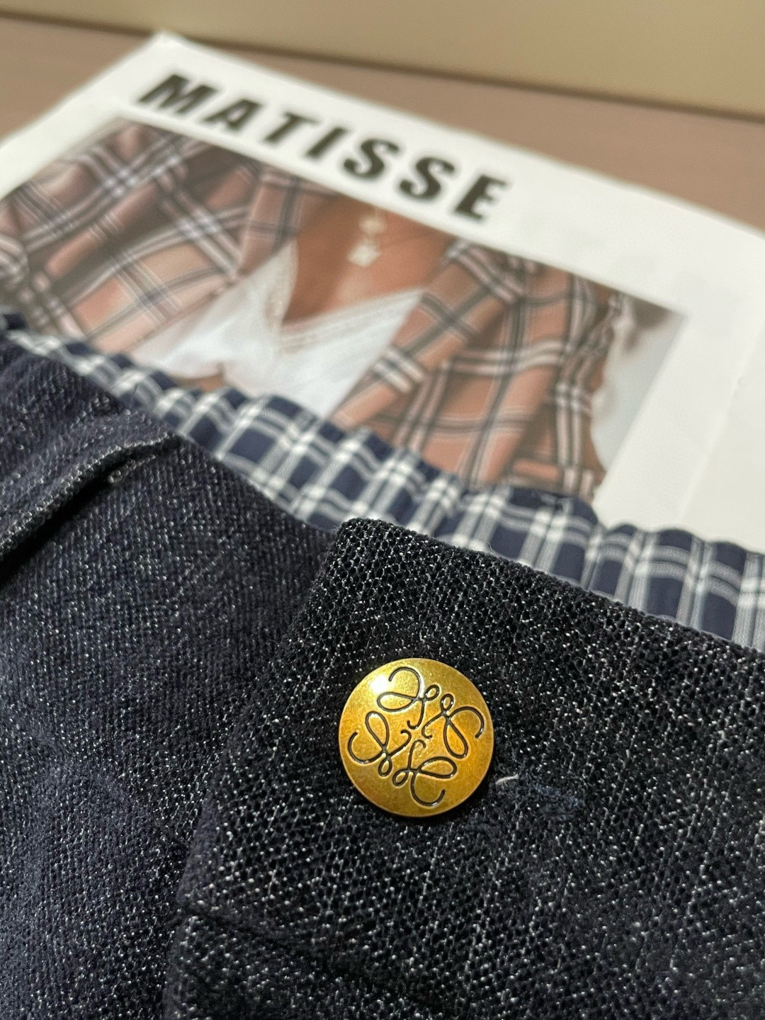 Loewe 2025秋冬最新系列男士加厚休闲裤！内里加绒，非常保暖，北方的宝子们赶紧备上！采用客供弹力柔