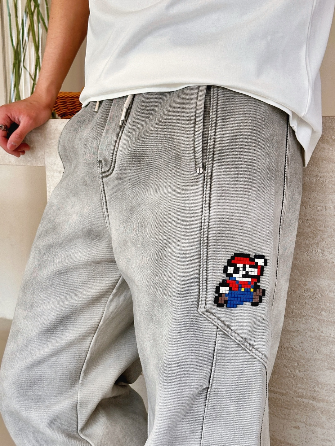 Lv 2025秋冬最新系列男士加厚休闲裤！内里加绒，非常保暖，北方的宝子们赶紧备上！采用客供弹力柔棉材质