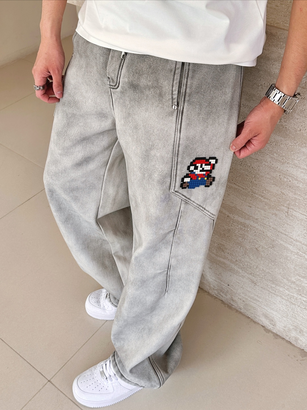 Lv 2025秋冬最新系列男士加厚休闲裤！内里加绒，非常保暖，北方的宝子们赶紧备上！采用客供弹力柔棉材质