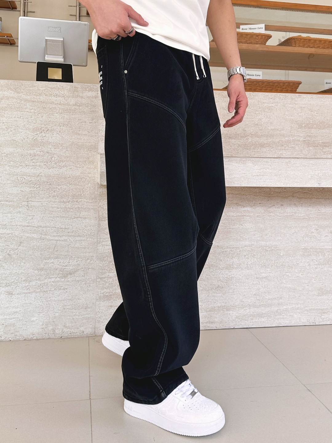 马吉拉 2025秋冬最新系列男士加厚休闲裤！内里加绒，非常保暖，北方的宝子们赶紧备上！采用客供弹力柔棉材