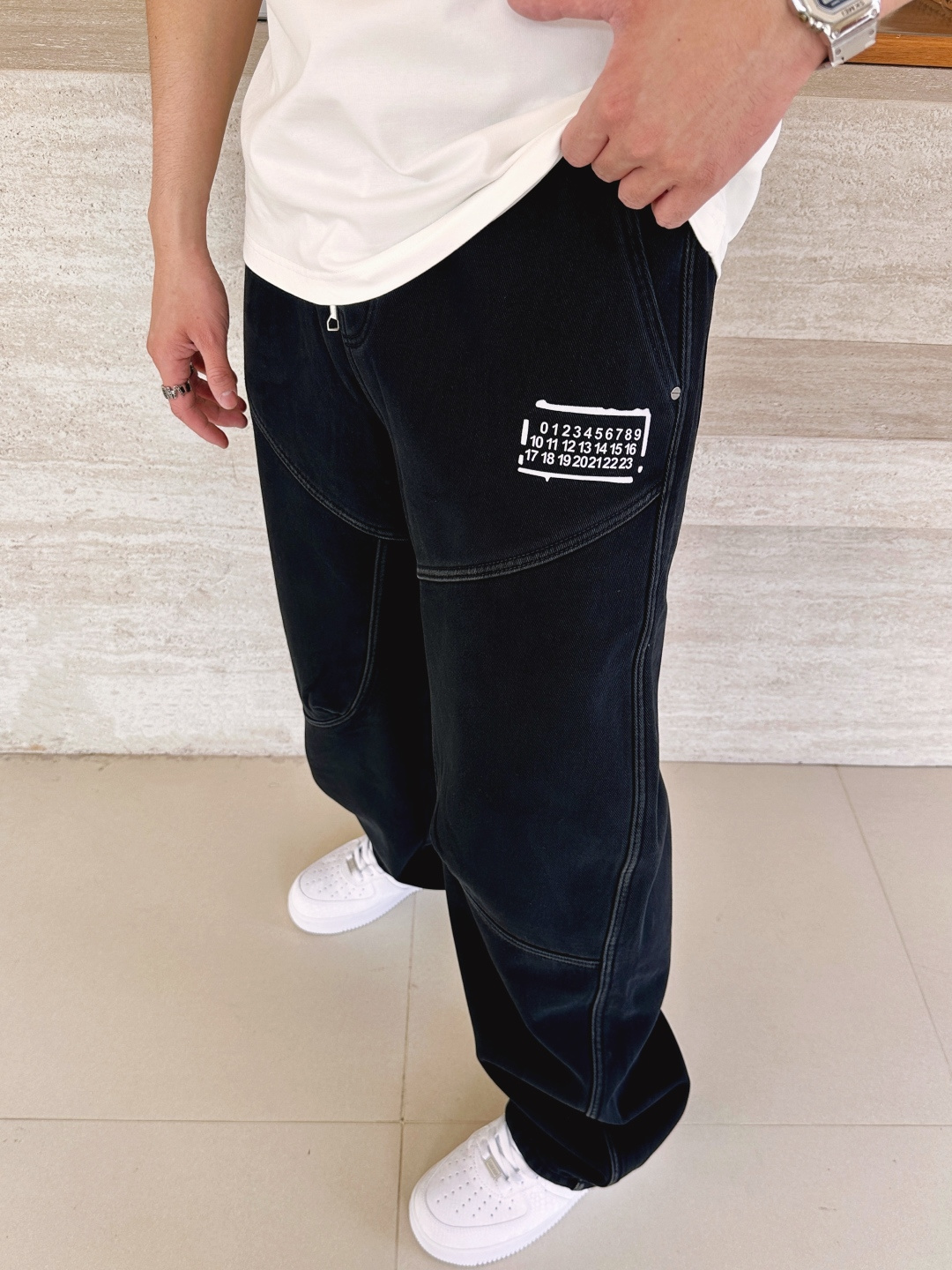 马吉拉 2025秋冬最新系列男士加厚休闲裤！内里加绒，非常保暖，北方的宝子们赶紧备上！采用客供弹力柔棉材