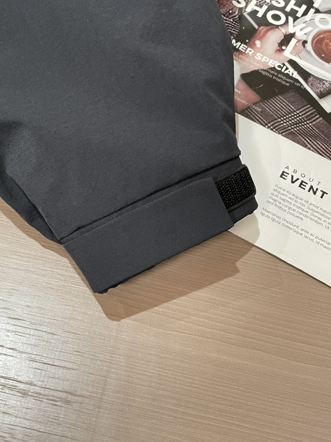 🔥始祖鸟加棉拼色户外夹克｜秋冬硬核保暖款！✨加棉锁温+GTX面料：内里填充高弹蓄热棉，-10℃也能扛，外