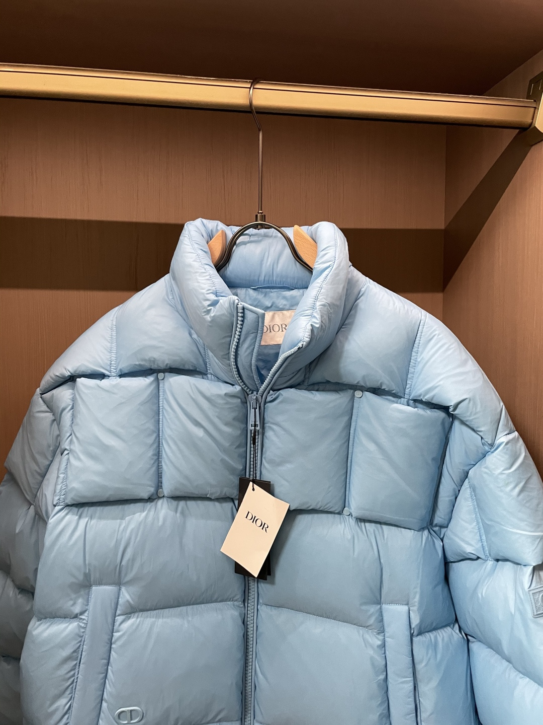 Dior 贸易公司订单！2025ss秋冬新品 官网同步 超有型 简洁舒适的羽绒服定制最高等90白鸭绒防钻