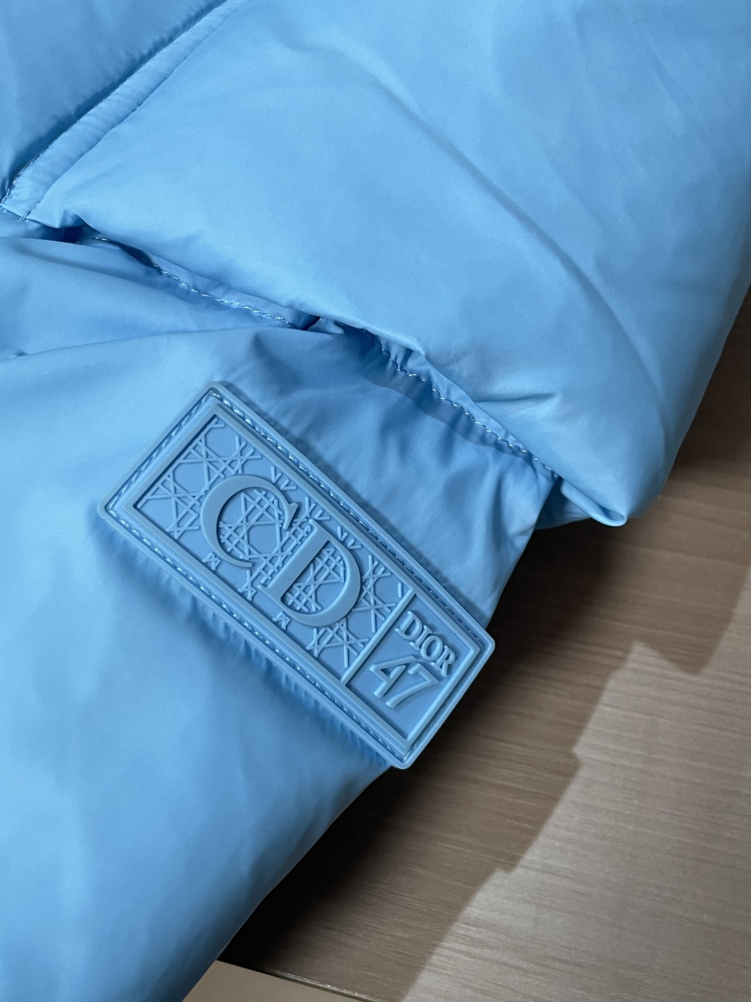 Dior 贸易公司订单！2025ss秋冬新品 官网同步 超有型 简洁舒适的羽绒服定制最高等90白鸭绒防钻