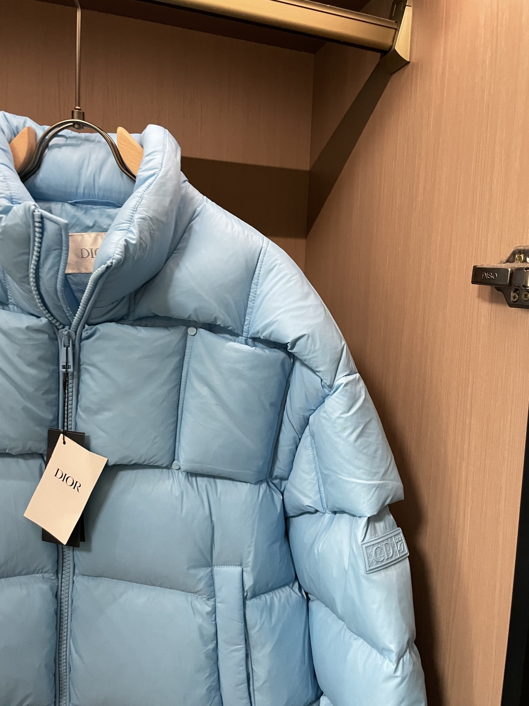 Dior 贸易公司订单！2025ss秋冬新品 官网同步 超有型 简洁舒适的羽绒服定制最高等90白鸭绒防钻