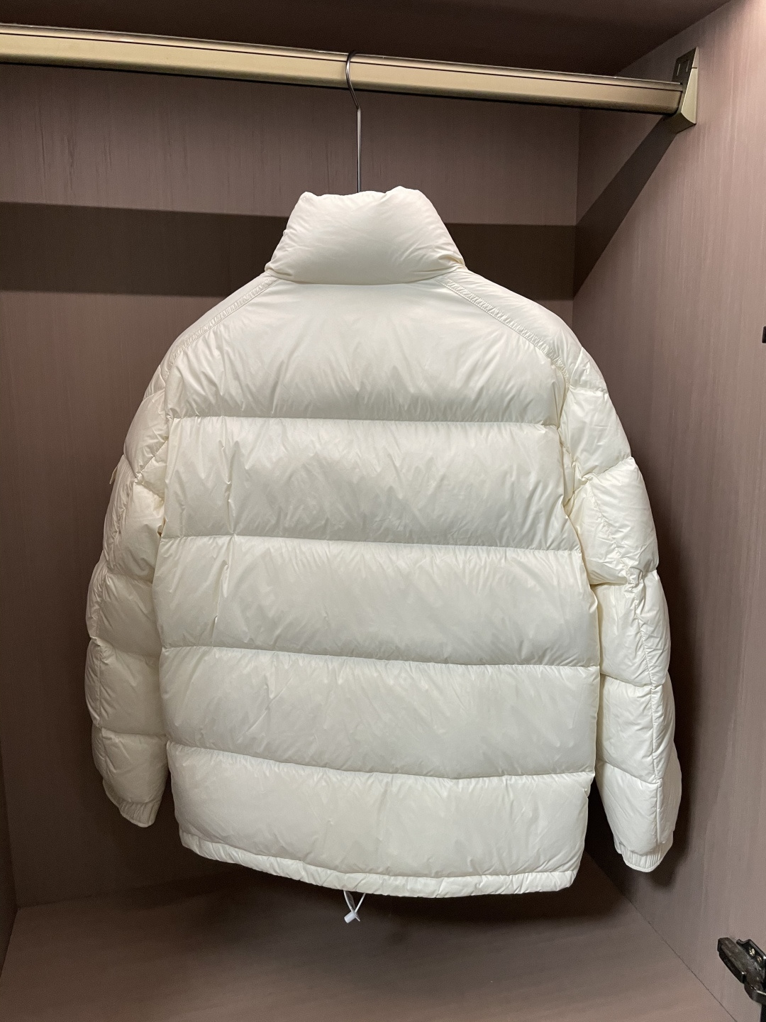 蒙口 贸易公司订单！2025ss秋冬新品 官网同步 超有型 简洁舒适的羽绒服定制最高等90白鸭绒防钻绒面