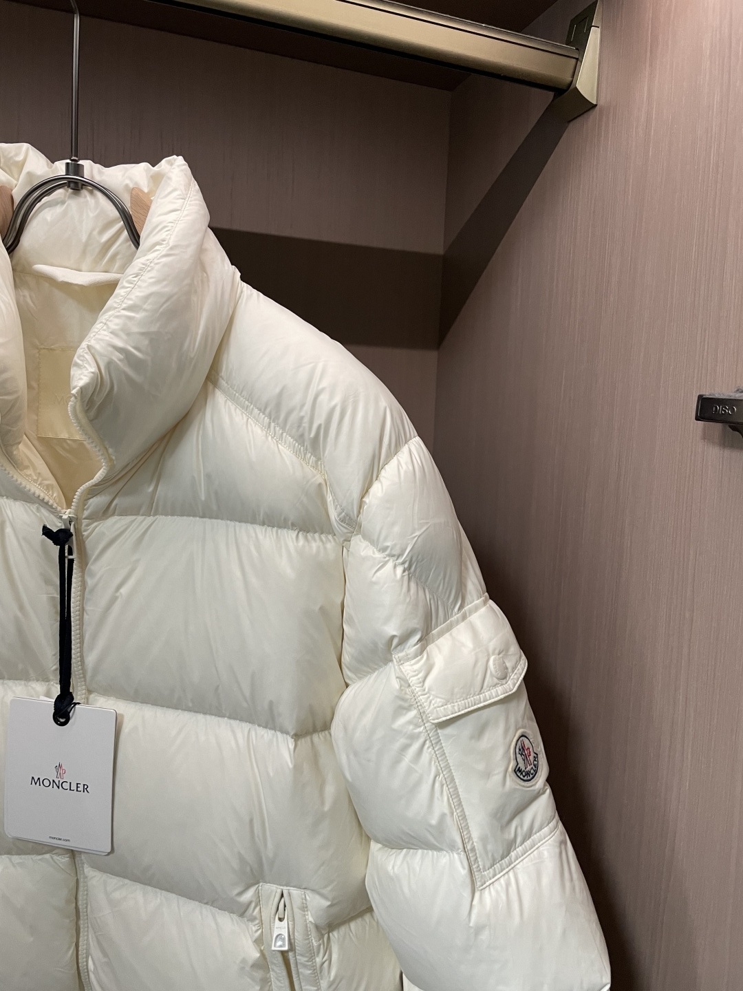 蒙口 贸易公司订单！2025ss秋冬新品 官网同步 超有型 简洁舒适的羽绒服定制最高等90白鸭绒防钻绒面