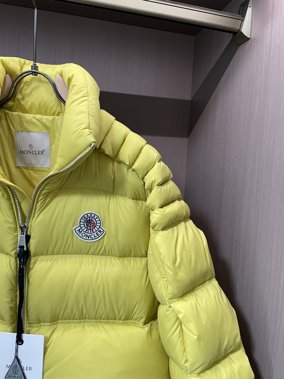 蒙口 (女款）贸易公司订单！2025ss秋冬新品 官网同步 超有型 简洁舒适的羽绒服定制最高等90白鸭绒