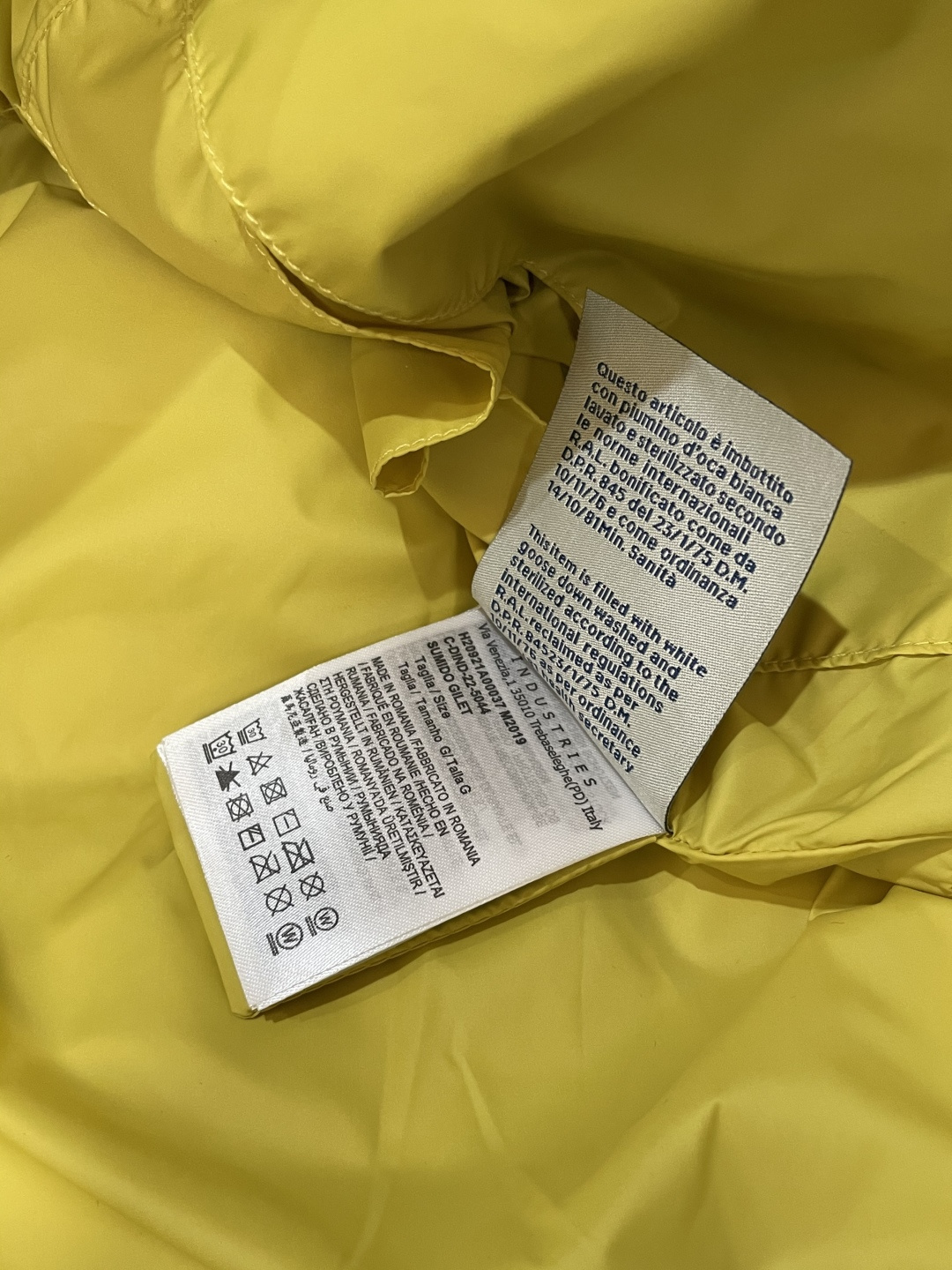 蒙口 (女款）贸易公司订单！2025ss秋冬新品 官网同步 超有型 简洁舒适的羽绒服定制最高等90白鸭绒