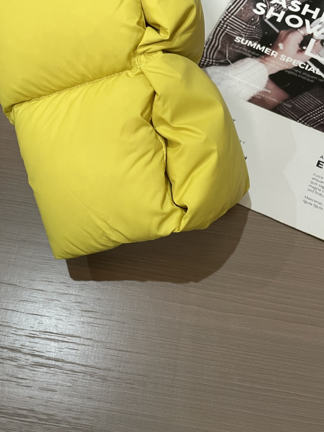 蒙口 (女款）贸易公司订单！2025ss秋冬新品 官网同步 超有型 简洁舒适的羽绒服定制最高等90白鸭绒