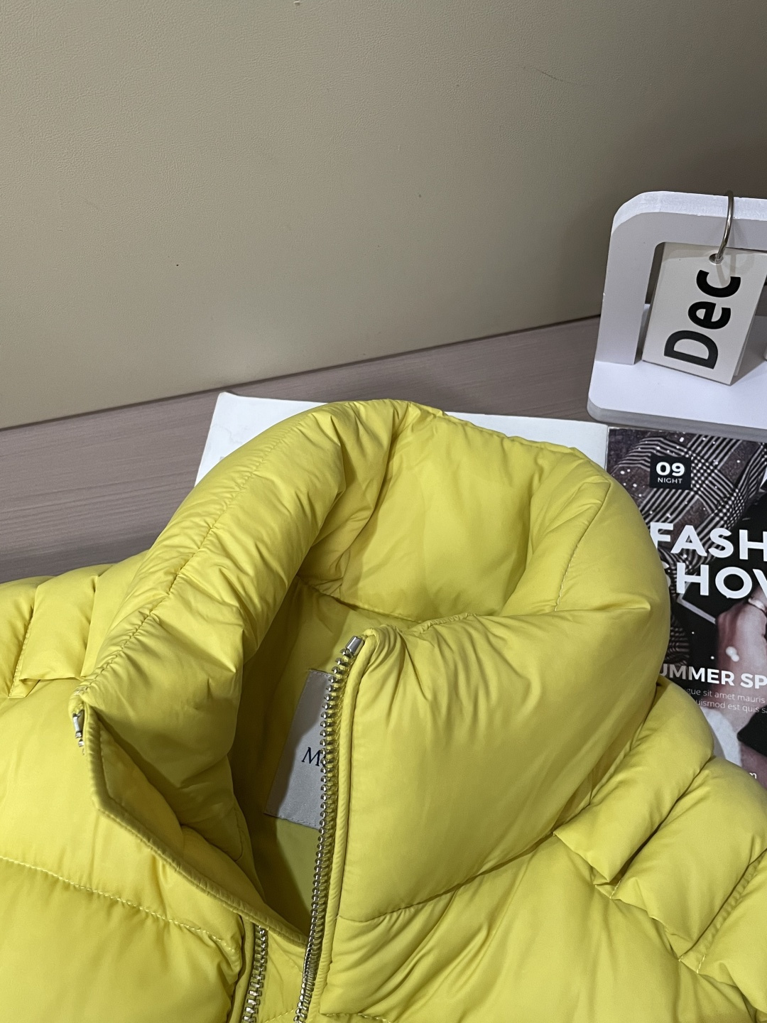 蒙口 (女款）贸易公司订单！2025ss秋冬新品 官网同步 超有型 简洁舒适的羽绒服定制最高等90白鸭绒