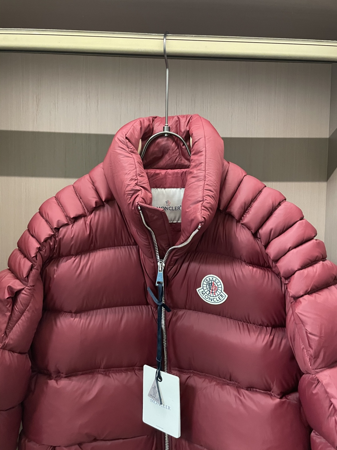 蒙口 (女款）贸易公司订单！2025ss秋冬新品 官网同步 超有型 简洁舒适的羽绒服定制最高等90白鸭绒