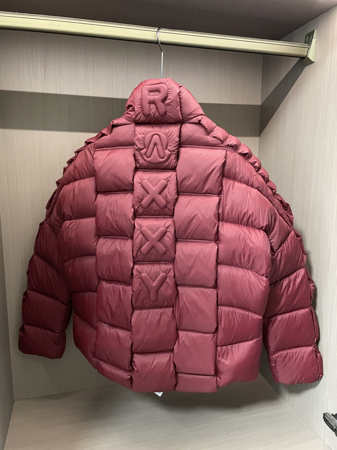 蒙口 (女款）贸易公司订单！2025ss秋冬新品 官网同步 超有型 简洁舒适的羽绒服定制最高等90白鸭绒